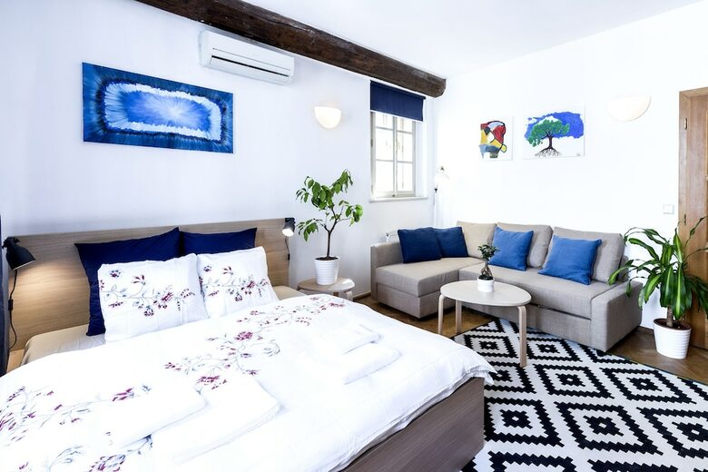 Apartamentos Fantom Home