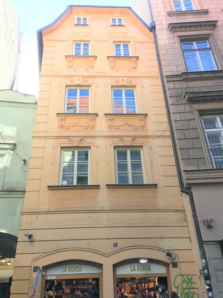 Apartamentos Fantom Home