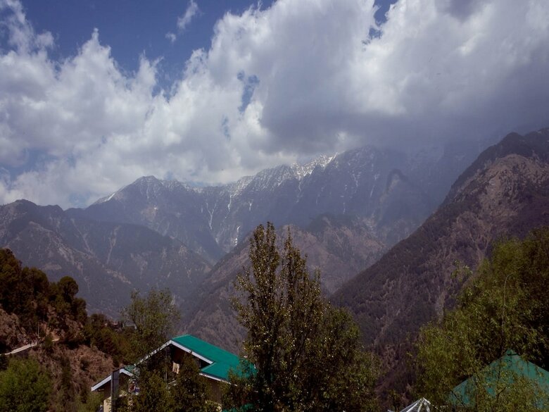 Apartamentos Oyo 13335 Home Exotic Valley View Naddi