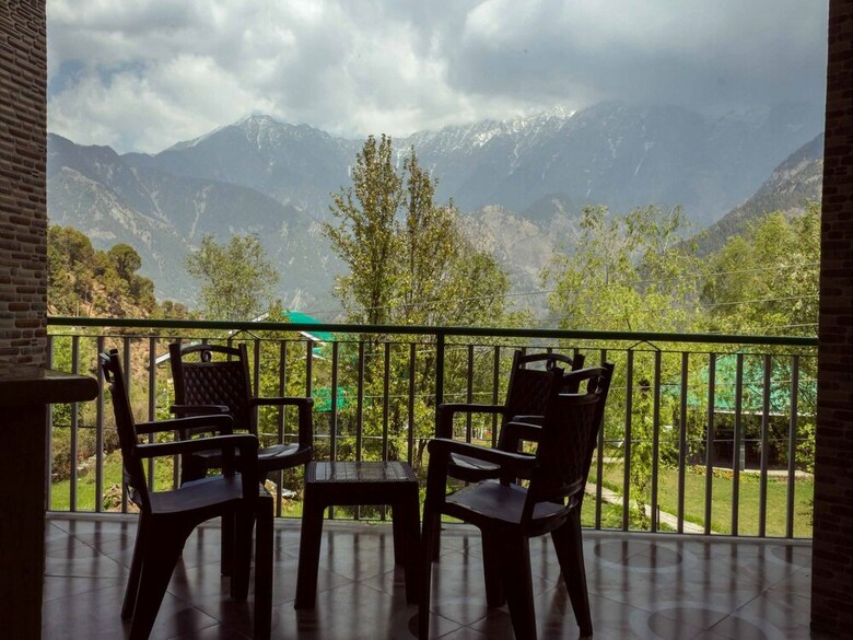 Apartamentos Oyo 13335 Home Exotic Valley View Naddi