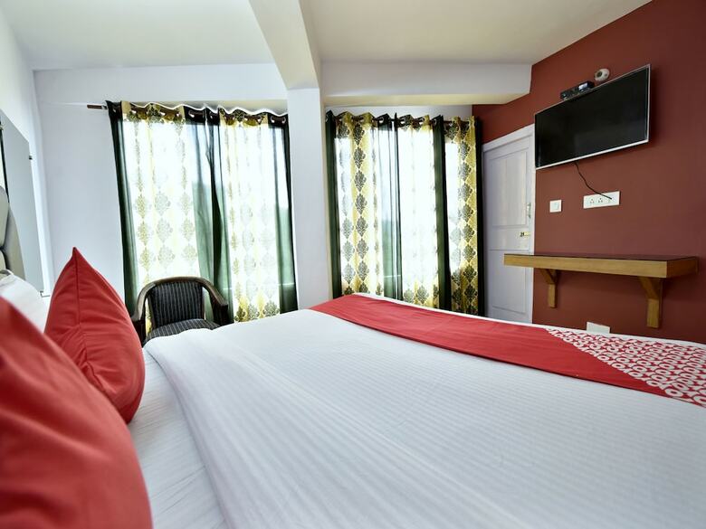 Oyo 12023 Hotel Jasmine