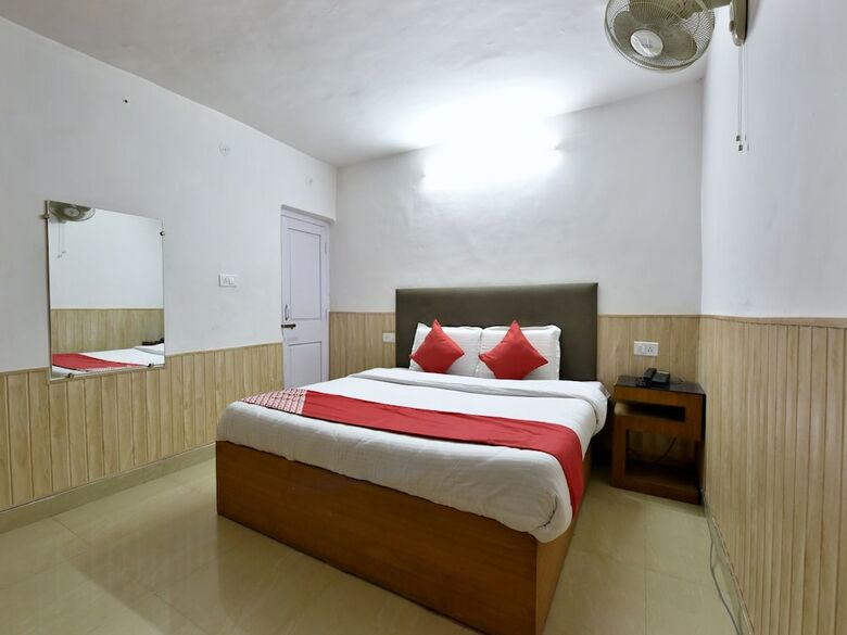 Oyo 12023 Hotel Jasmine