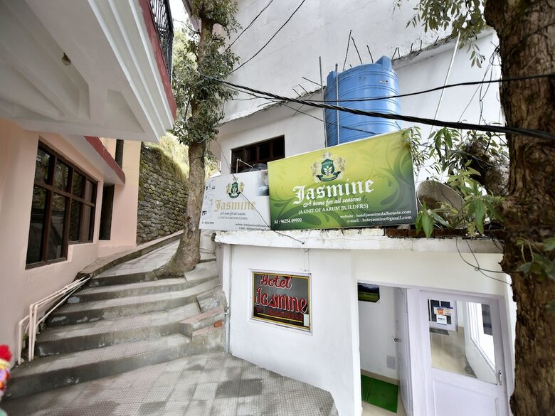 Oyo 12023 Hotel Jasmine