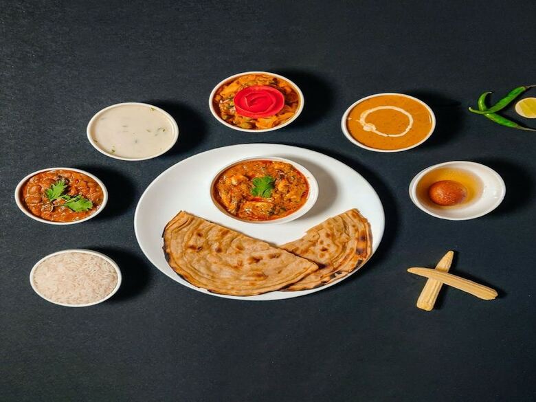 Oyo 12740 Hotel Amandeep