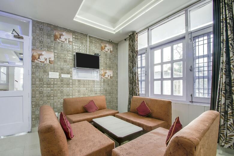 Oyo 11741 Hotel Nest
