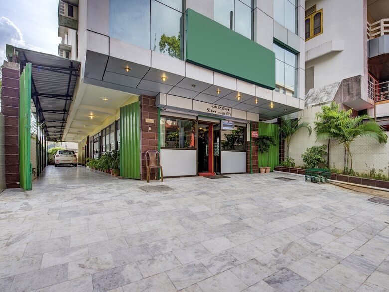 Oyo 3356 Hotel Green Valley