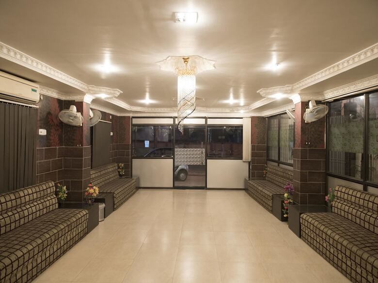 Oyo 3356 Hotel Green Valley