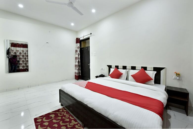 Oyo 12662 Hotel Granite Peak