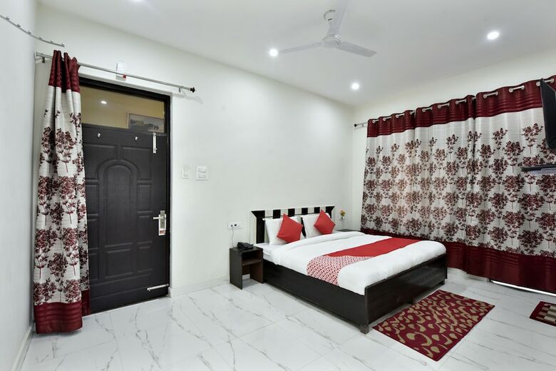 Oyo 12662 Hotel Granite Peak