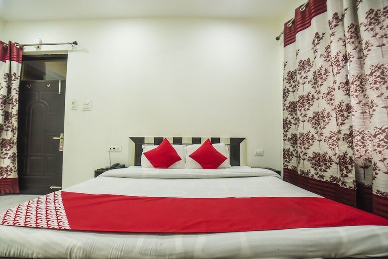 Oyo 12662 Hotel Granite Peak