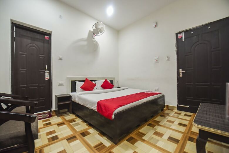 Oyo 12662 Hotel Granite Peak