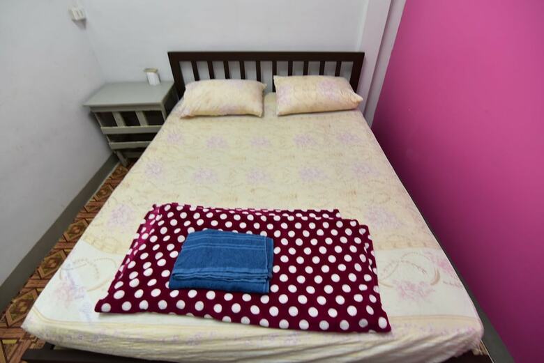 Hostal Friend House - Adults Only