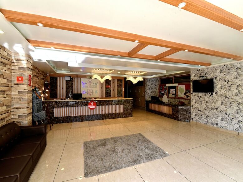 Hotel Oyo 13091 Manali Grand