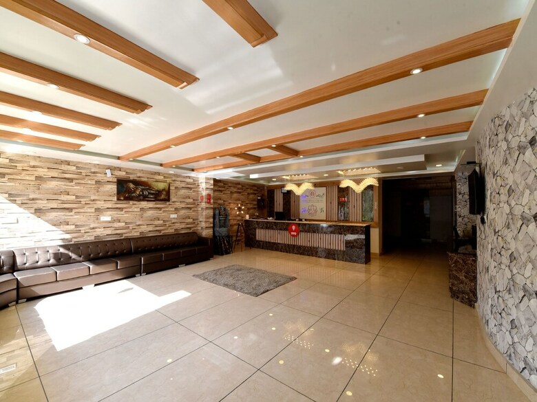 Hotel Oyo 13091 Manali Grand