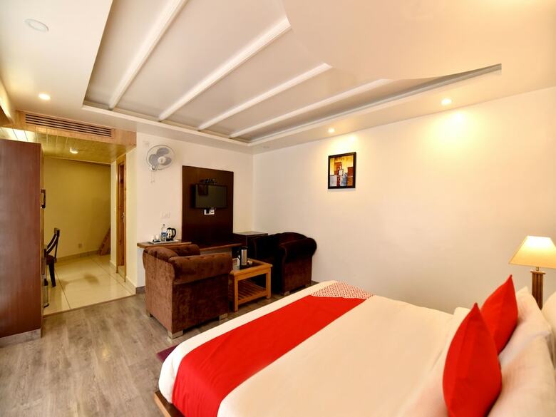 Hotel Oyo 13091 Manali Grand