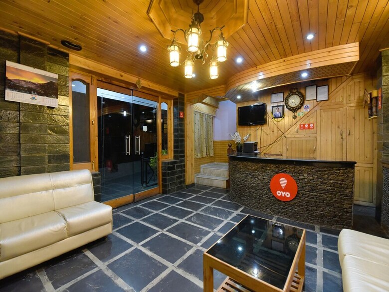 Oyo 13218 Hotel Hollywood
