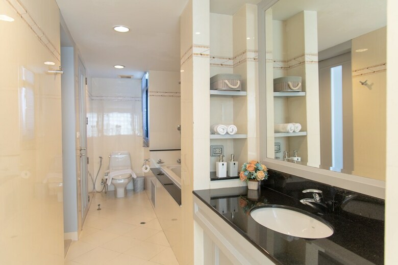Antique Palace Apartment