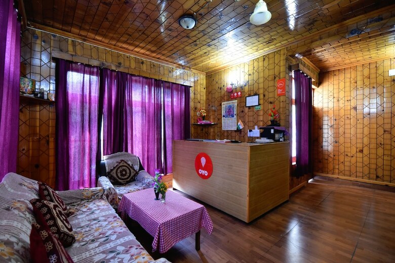 Hotel Oyo 13232 Red Rose Cottage