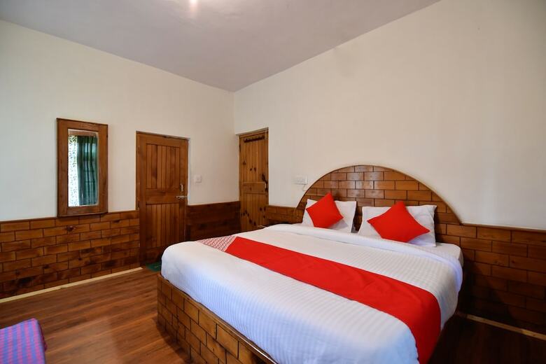 Hotel Oyo 13232 Red Rose Cottage
