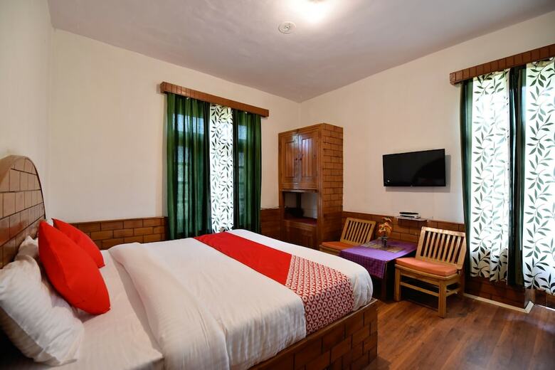 Hotel Oyo 13232 Red Rose Cottage