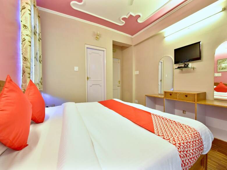 Oyo 12238 Hotel Snow Crest Inn