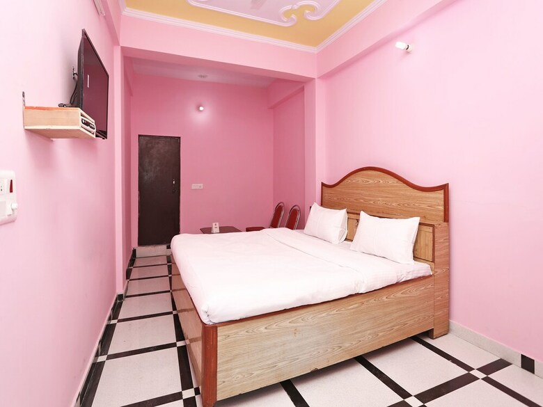 Hotel Oyo 13171 Home Exotic Studios Kempty Fall