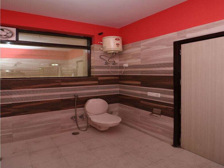 Hotel Oyo 13782 Om Villa