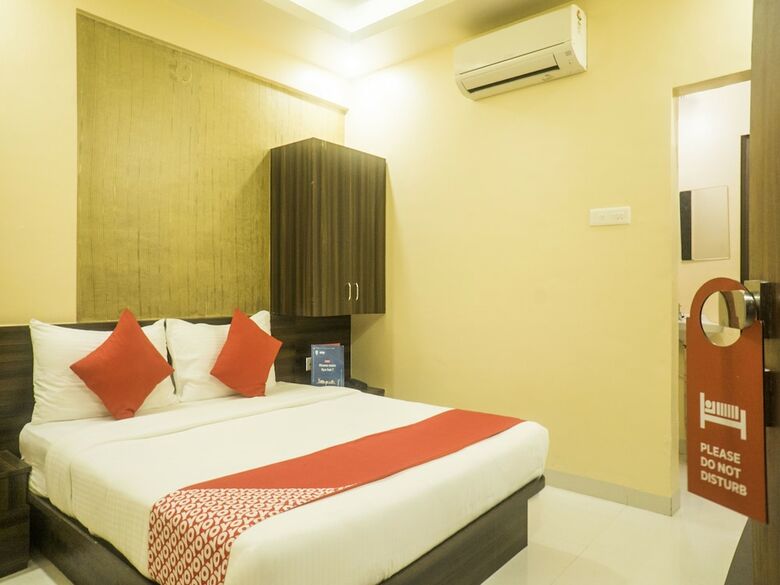Hotel Oyo 11597 Aditi Executive