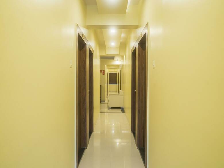 Hotel Oyo 11597 Aditi Executive