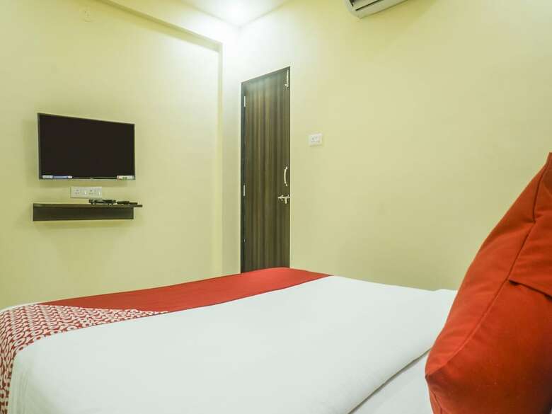 Hotel Oyo 11597 Aditi Executive