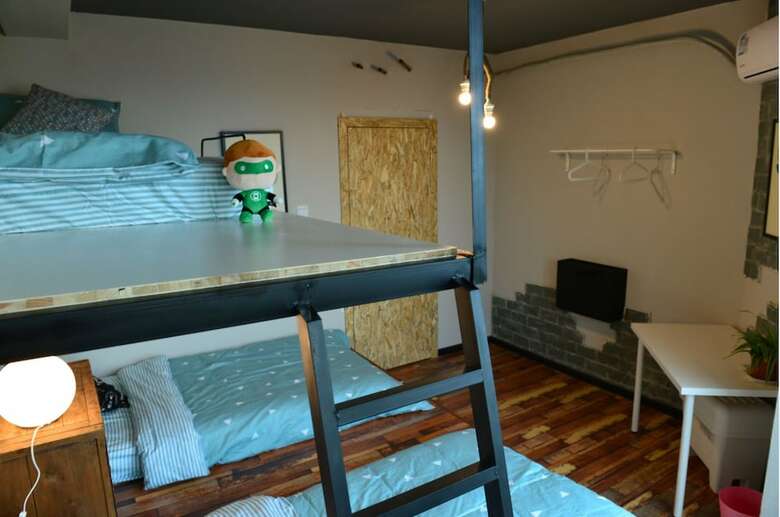 Hostal Xia Mai XI Hostel