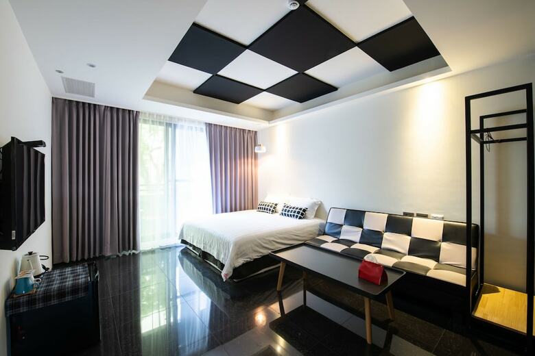 Hotel Snore B&B