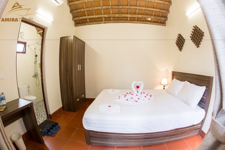 Hotel Amira Homestay