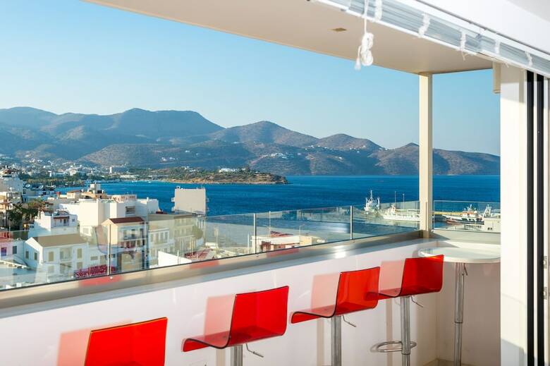 Ikaros Art Hotel