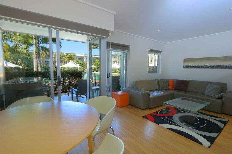 Apartamentos Lagoon Pool 2 Bedroom Spa Suite