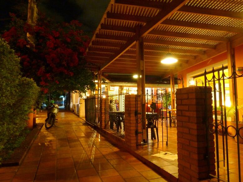 Hostal Hostel Bamb� Puerto Iguaz�