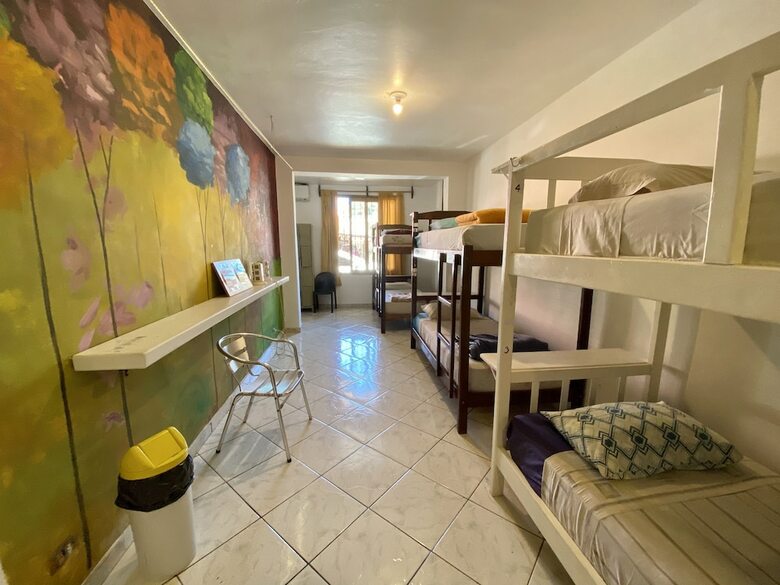 Hostal Hostel Bamb� Puerto Iguaz�