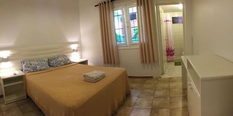 Hostal Hostel Bamb� Puerto Iguaz�