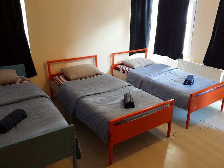 Hostal Taxim Hostel - Adults Only