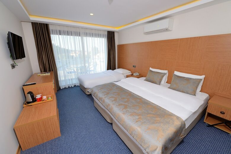 Saatli Hotel