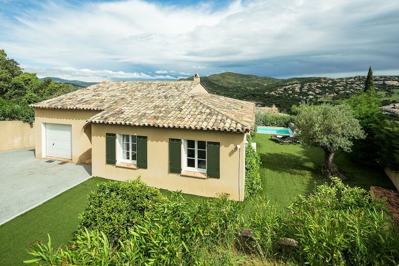 Villa Madame Vacances Les Restanques Du Carr� Beauch�ne