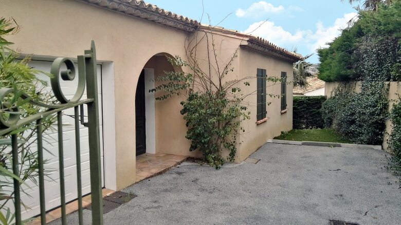 Villa Madame Vacances Les Restanques Du Carr� Beauch�ne