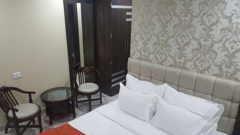 Hotel Sle Residency