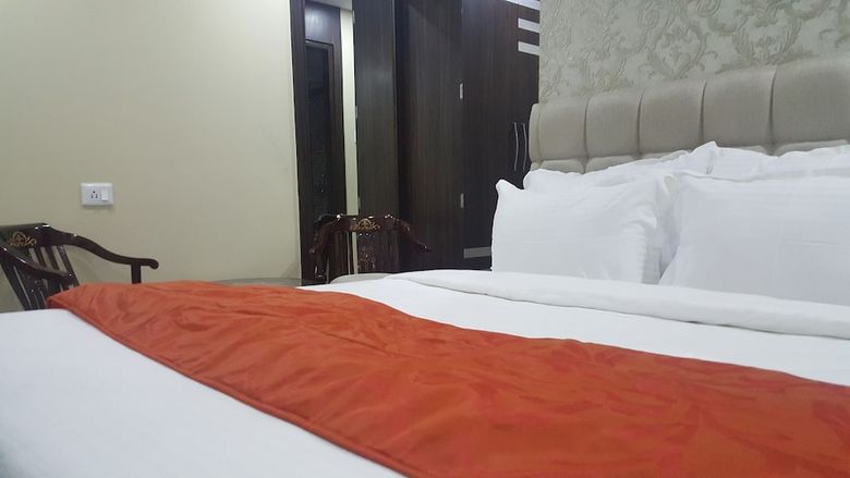 Hotel Sle Residency