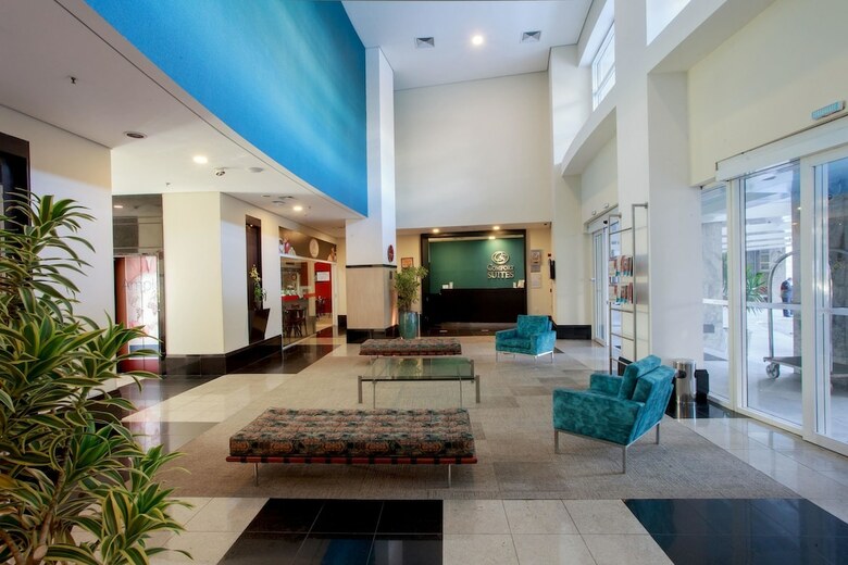 Hotel Comfort Suites Alphaville