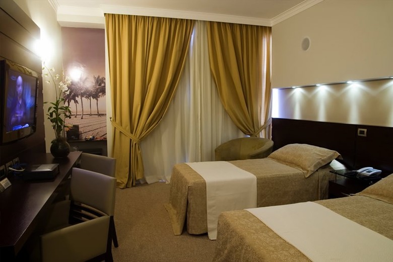 Mendes Plaza Hotel - Torre Plaza