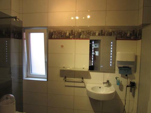 Hostal Hotel 108