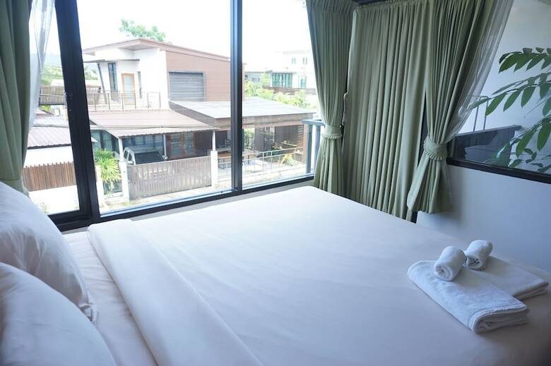 Hotel Pinthira Resort