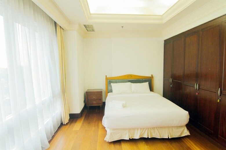 Luxurious 2 Bedroom Scbd Suites Apartment By Travelio