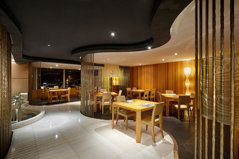 Lotte Hotel Seoul Executive Tower